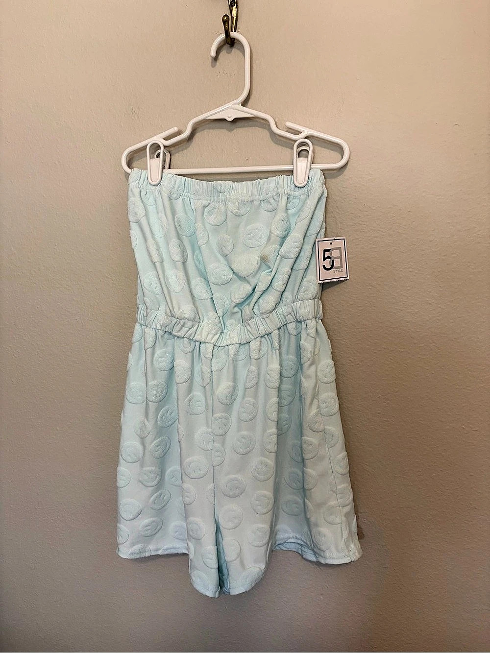 5 STYLE Textured Smiley Romper in Blue NWT
